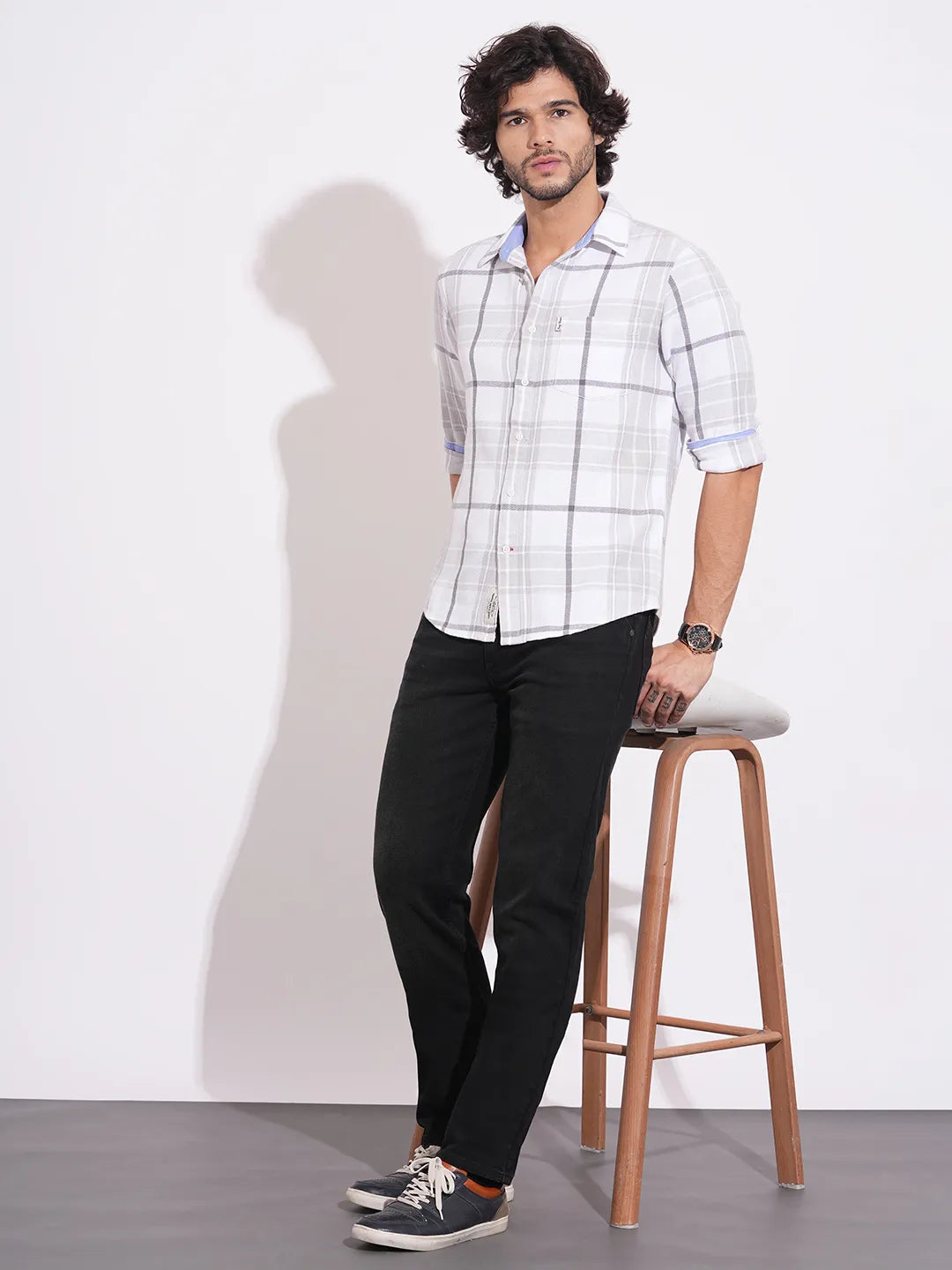 Men's Black Mid-Rise Straight Fit Light-Wash Jeans by Being Human Clothing