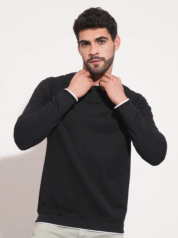 Black Regular Fit Round Neck Long Sleeves Men's Sweatshirt
