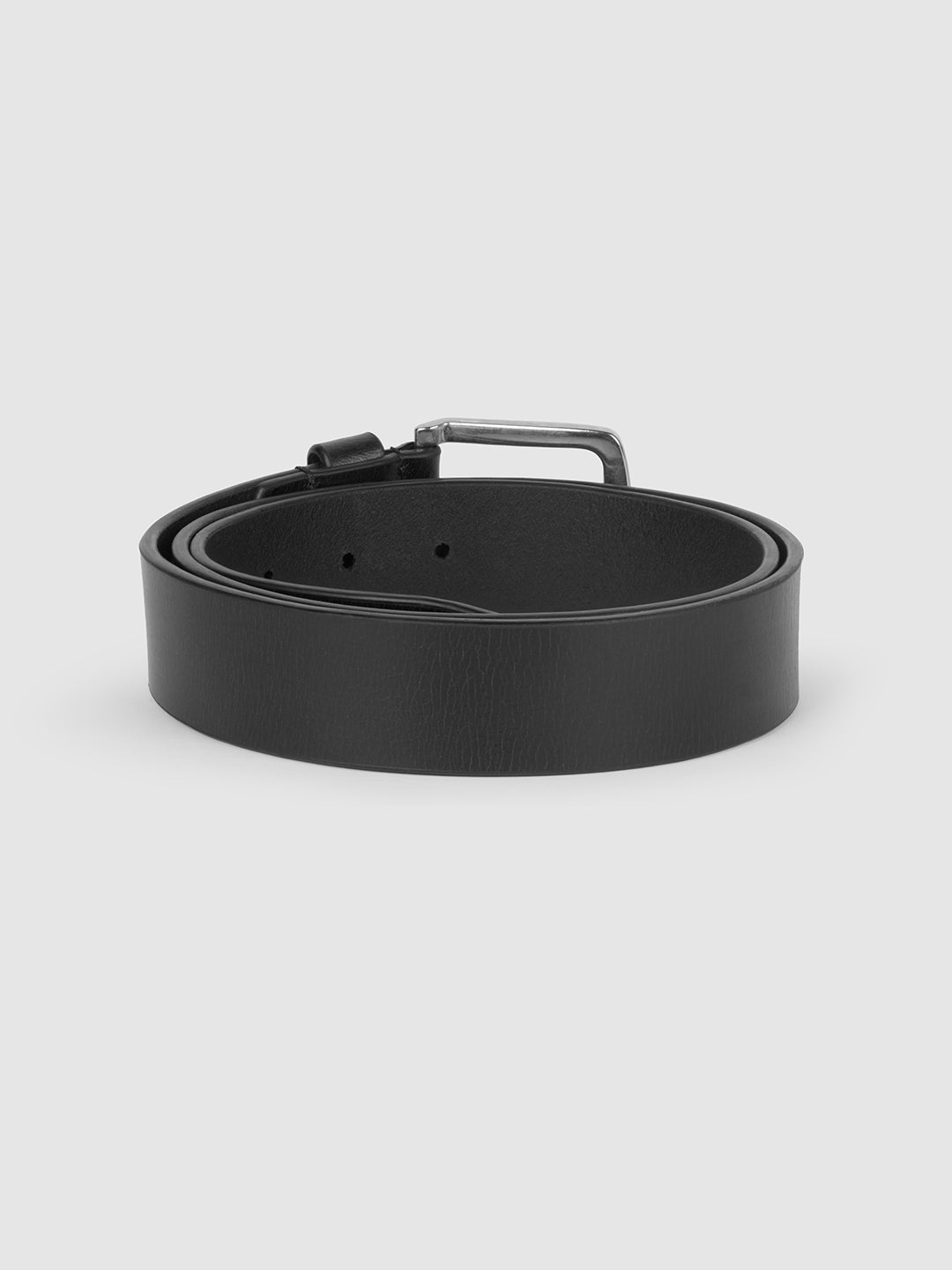 Black Solid Buckle Pin Men's Belt by Being Human Clothing