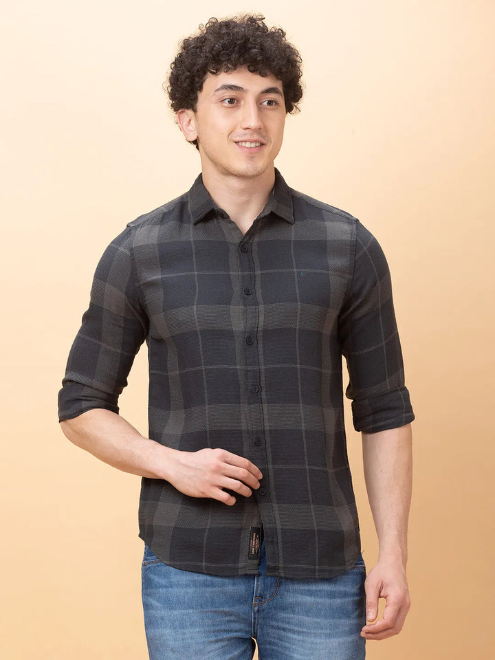 Green Slim Fit Regular Collar Men's Shirt by Being Human Clothing