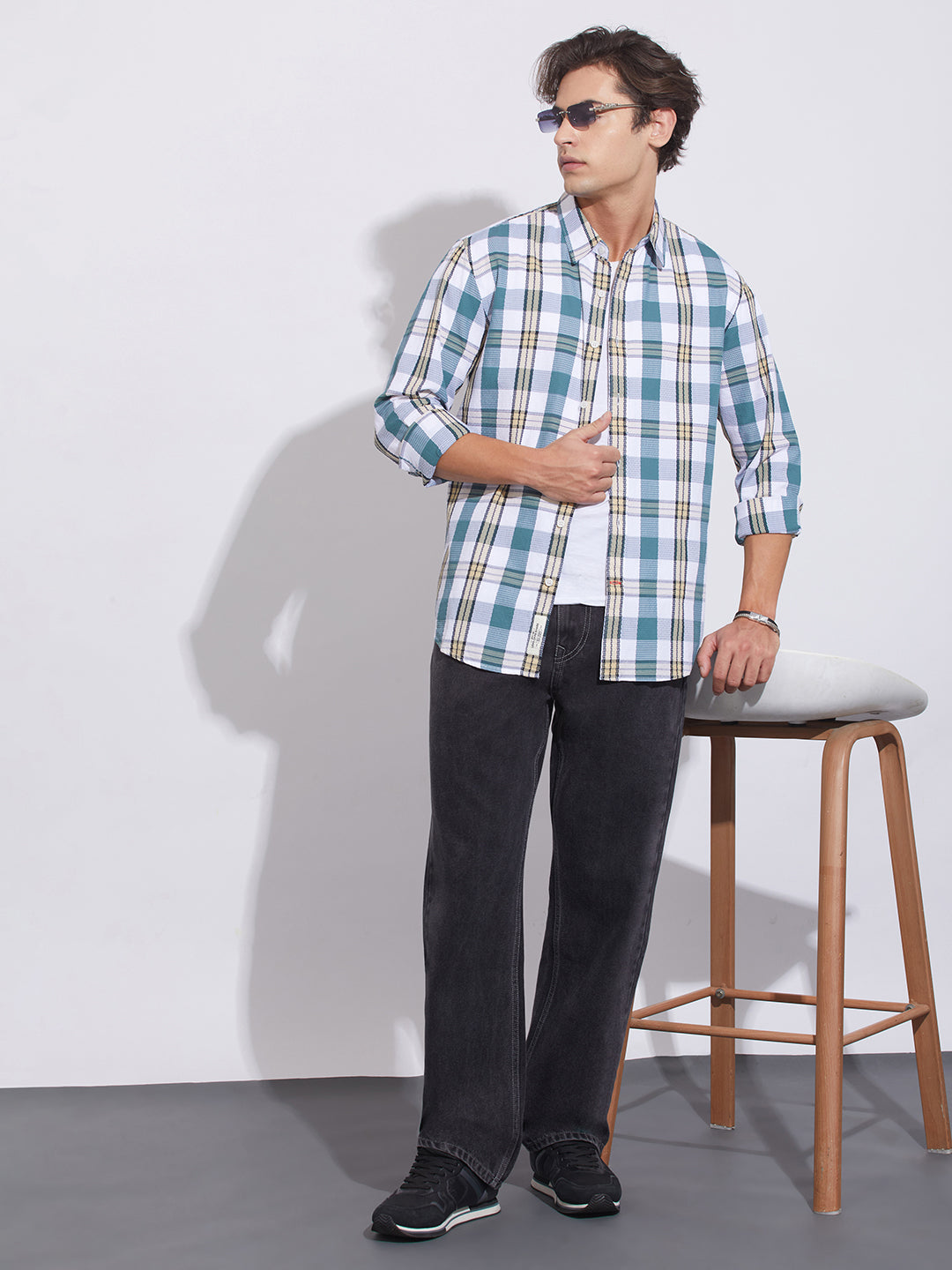 Green Moderno Fit Regular Collar Men's Shirt by Being Human Clothing