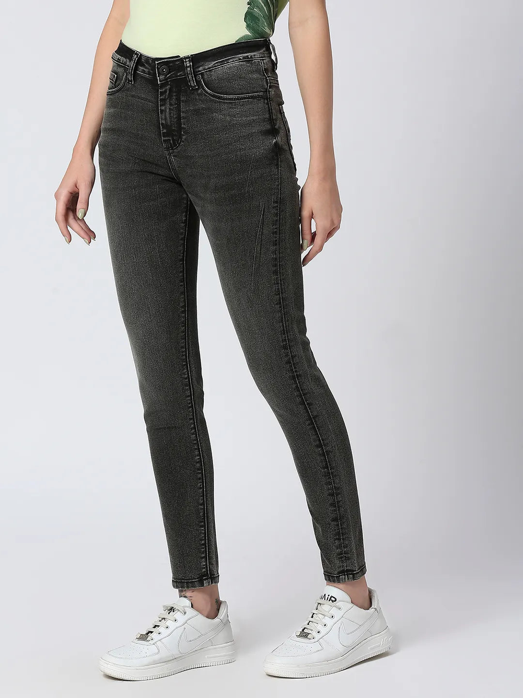 Being Human Clothing Women Skinny Mid Rise Fit Denim-Black Wash