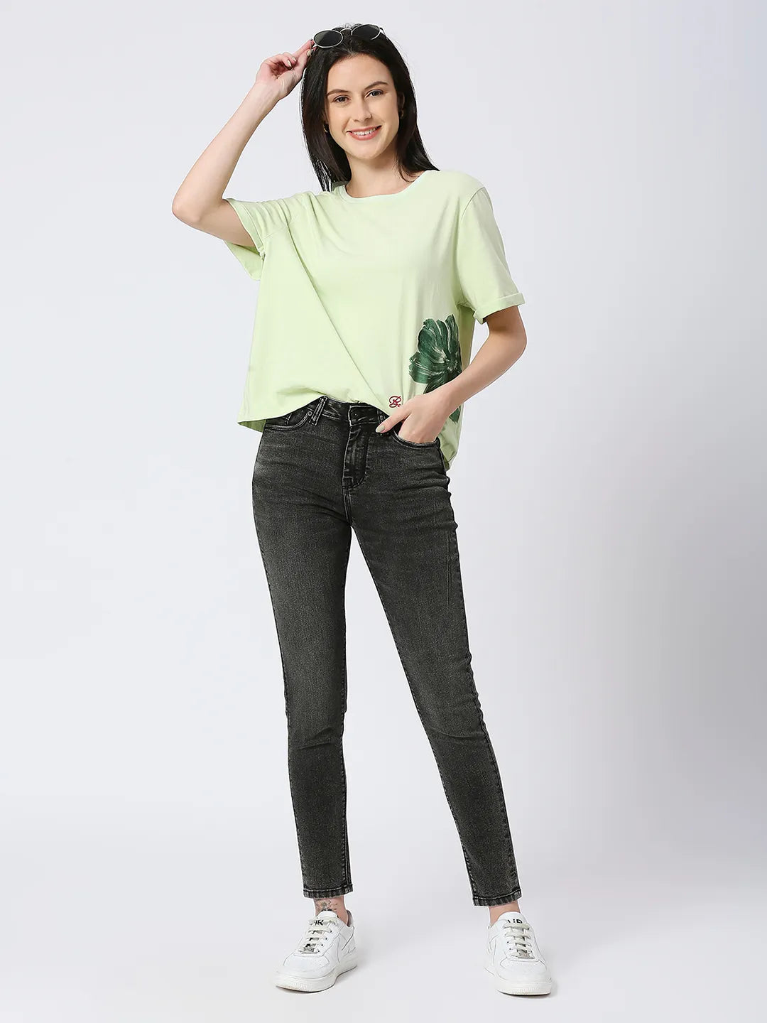 Being Human Clothing Women Skinny Mid Rise Fit Denim-Black Wash