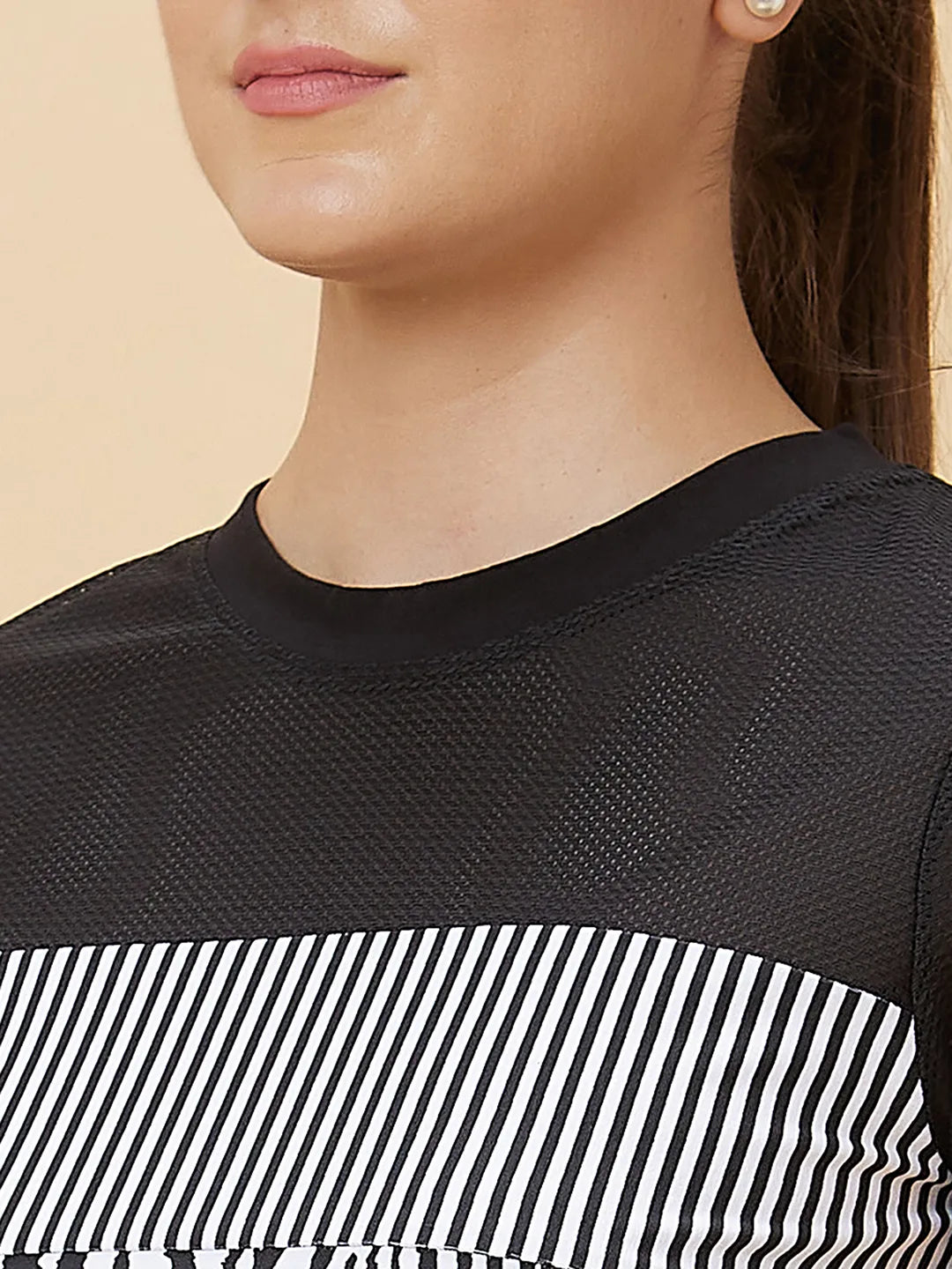 Being Human Clothing Women Easy Fit Crew Neck T-Shirts Black