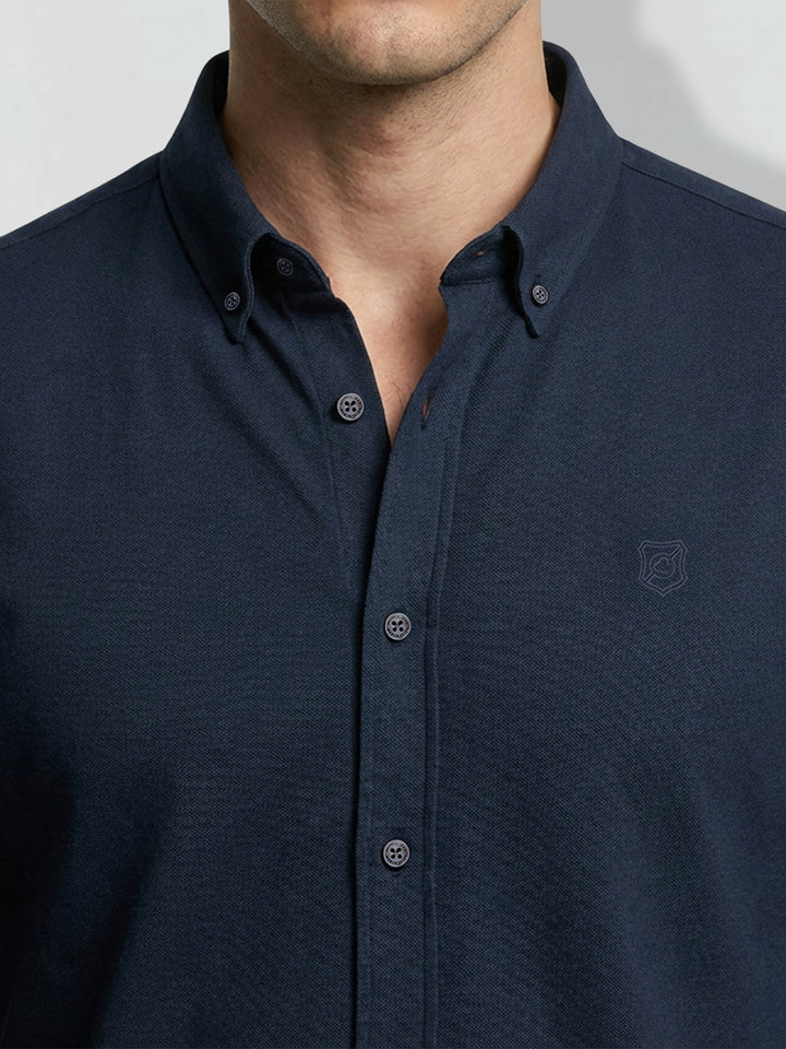 Navy Blue Slim Fit Men's Long Sleeves Button-Down Collar Casual Shirt